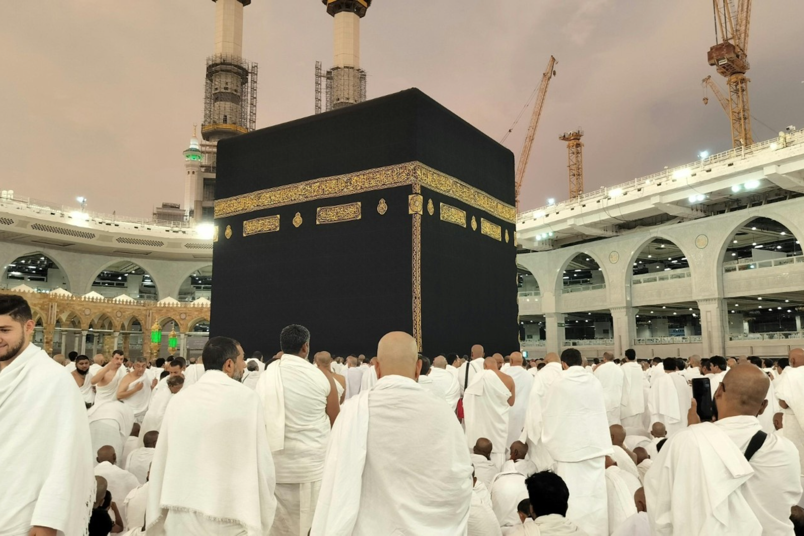 8 Nights 3 Star Umrah Package With Islamicpilgrimage